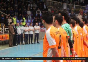 پر طرفدارترین تیم فوتسال ایران در حسرت یک کف پوش آبرومند!!