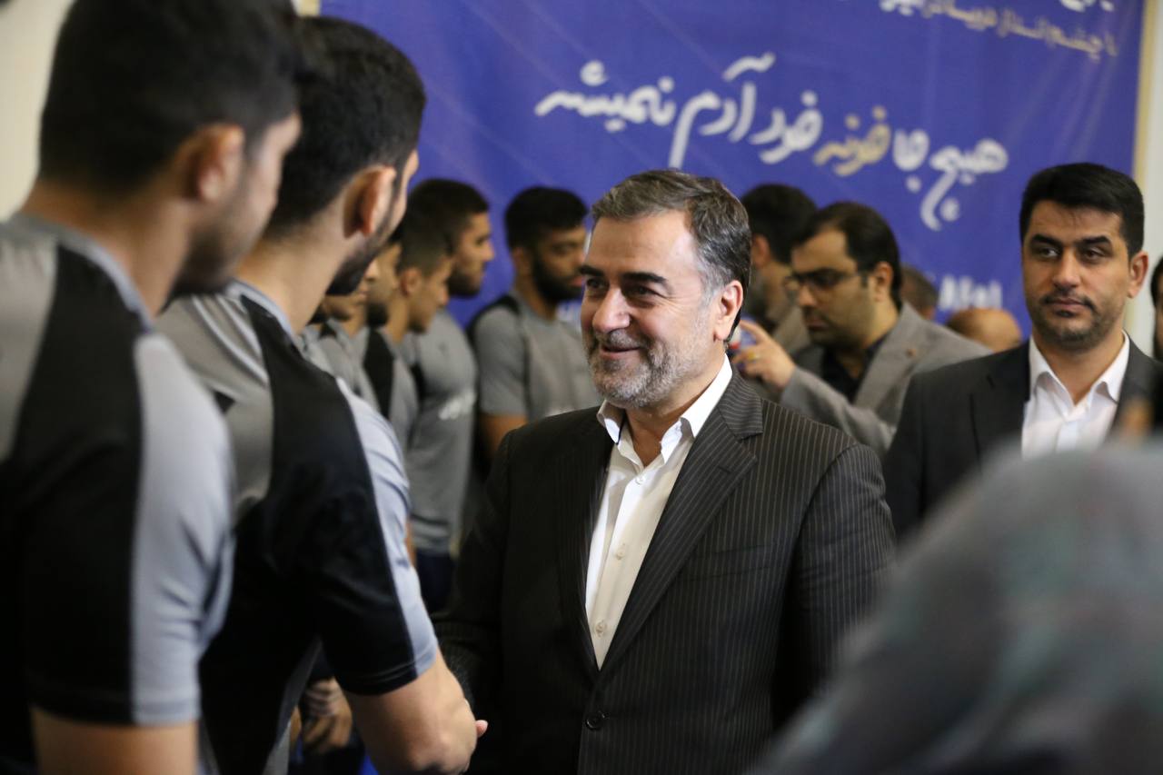 حضور استاندار مازندران در اردوی تیم ملی کشتی جوانان