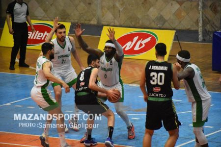 تصاویر دیدار چهارم بسکتبال کاله آمل و ذوب‌آهن اصفهان