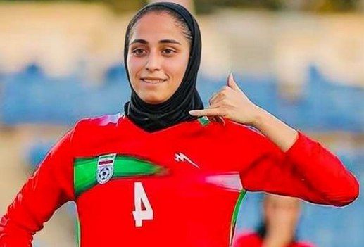ملیکا متولی: ایران را به پیشنهادهای خارجی ترجیح دادیم