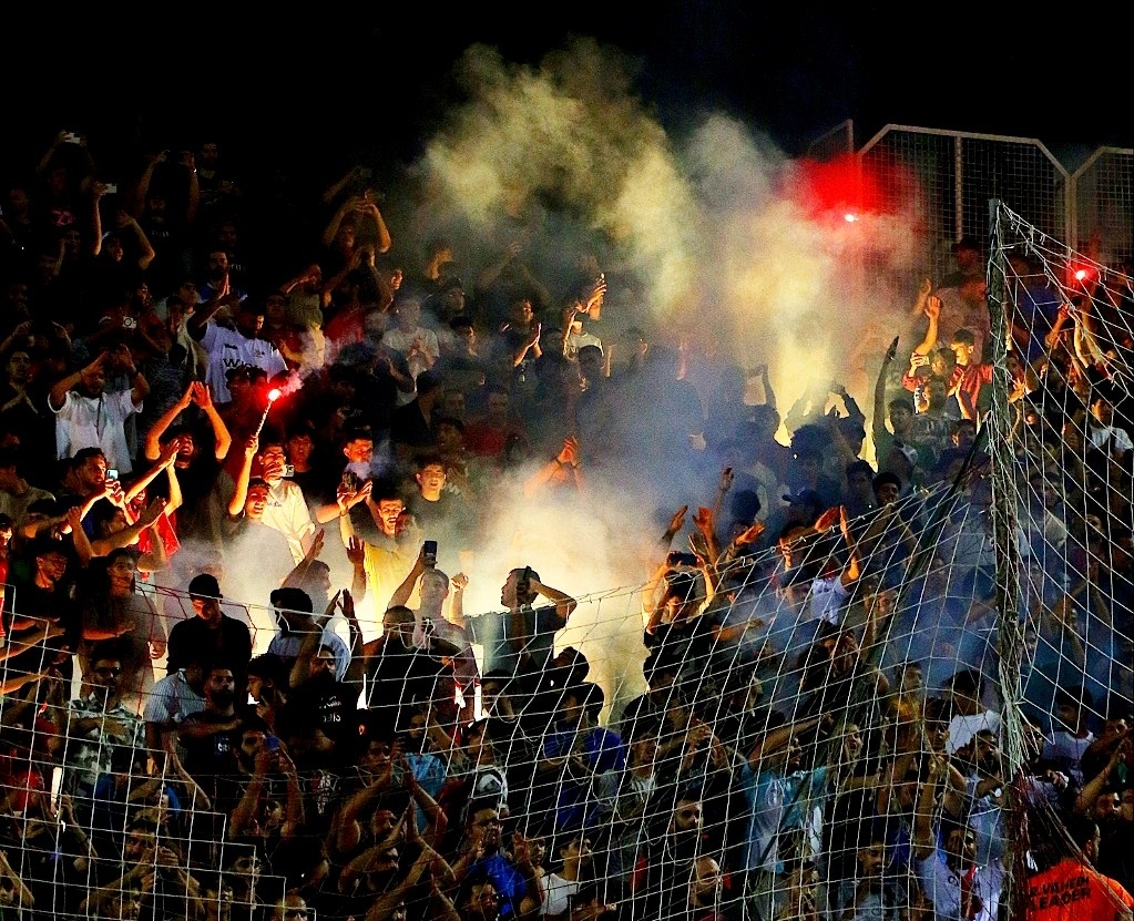 فیلم: گزارشی از حواشی دیدار نساجی قائمشهر و شناورسازی قشم 