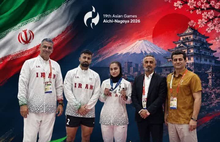 فیلم | ساروی‌ها زیر بارش باران از افتخارآفرینان کبدی ایران استقبال کردند 